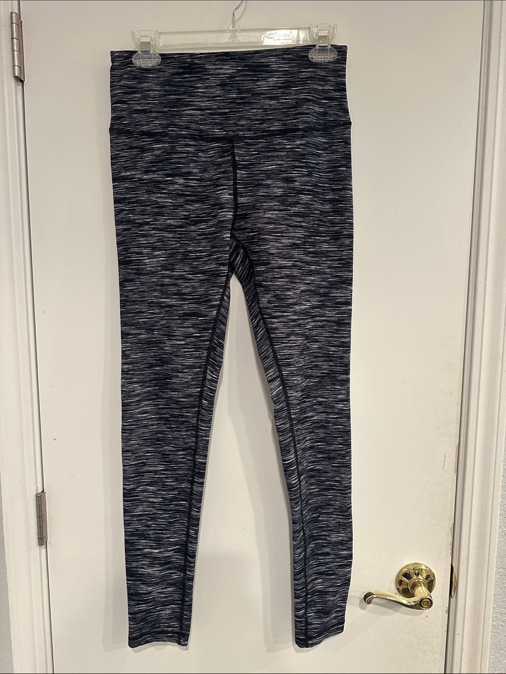 EUC Zella Space-Dye Black & Gray Leggings, size Medium